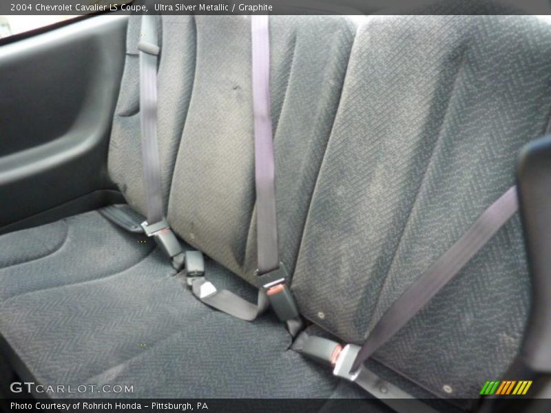  2004 Cavalier LS Coupe Graphite Interior