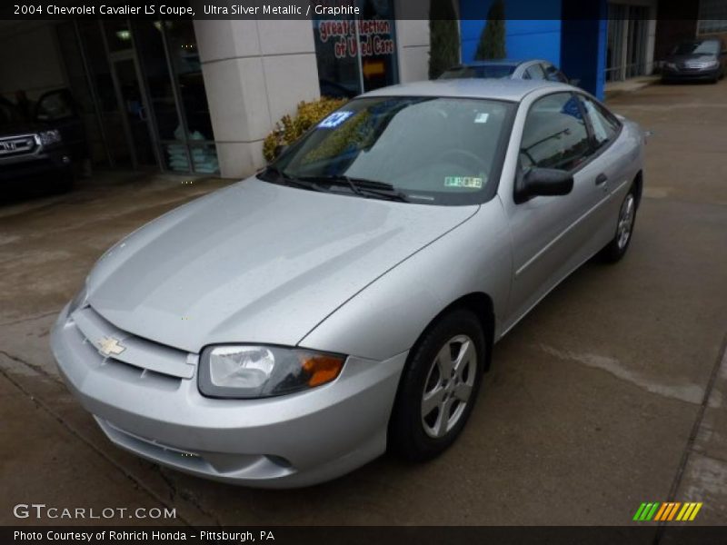Front 3/4 View of 2004 Cavalier LS Coupe