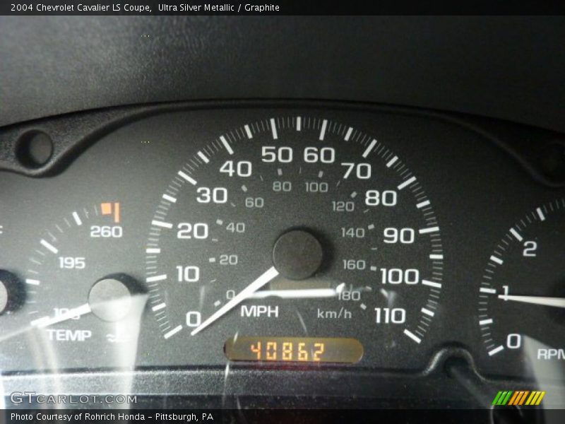 Ultra Silver Metallic / Graphite 2004 Chevrolet Cavalier LS Coupe