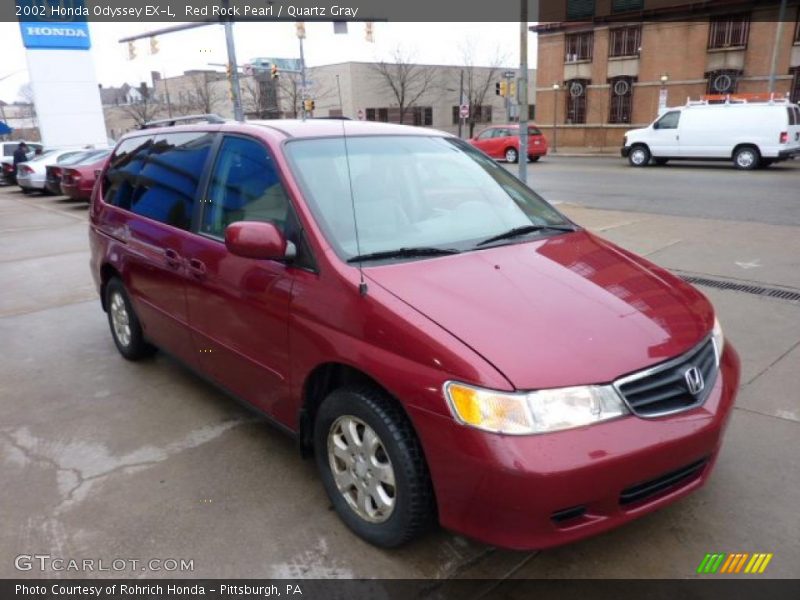 Front 3/4 View of 2002 Odyssey EX-L