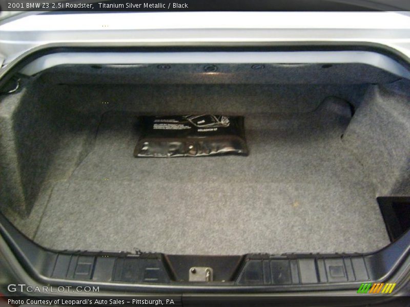 2001 Z3 2.5i Roadster Trunk
