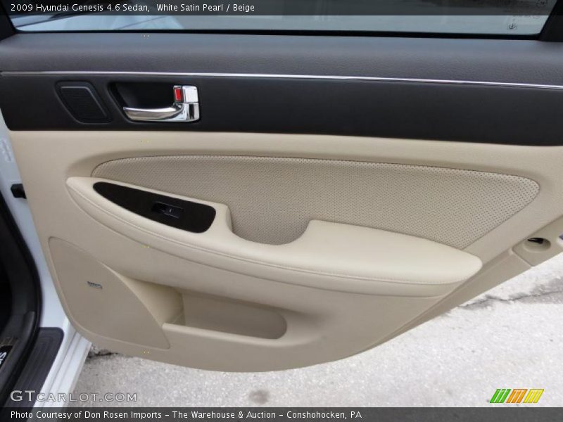 Door Panel of 2009 Genesis 4.6 Sedan
