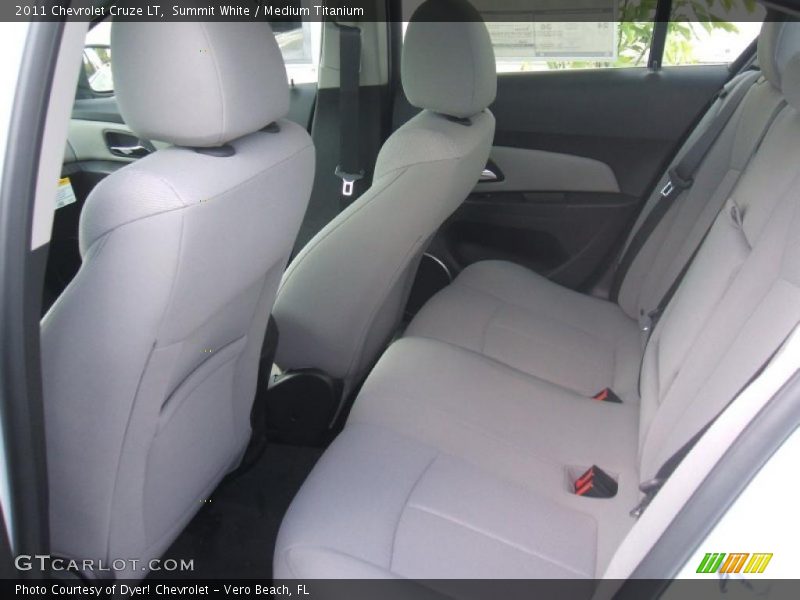 Summit White / Medium Titanium 2011 Chevrolet Cruze LT