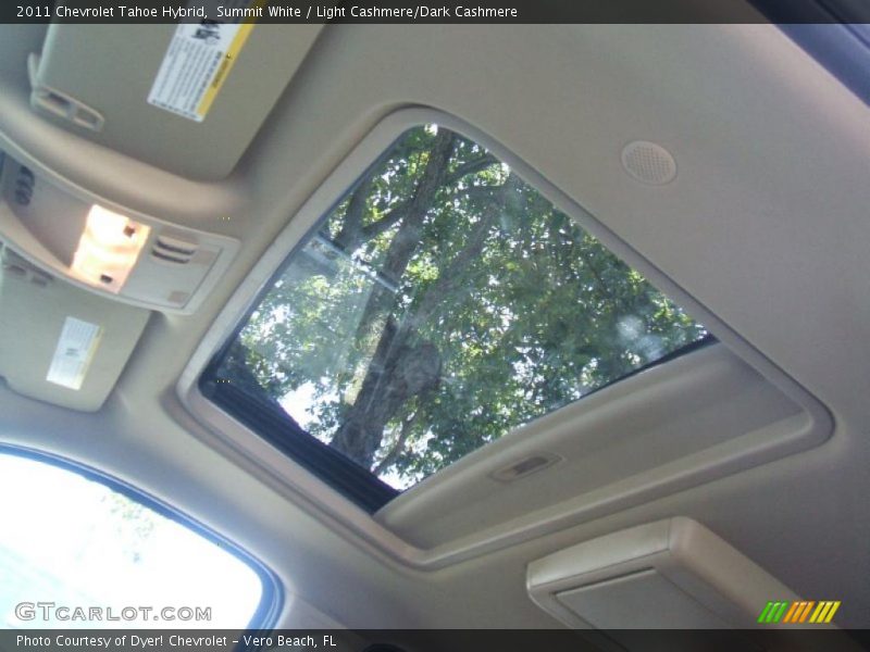 Sunroof of 2011 Tahoe Hybrid
