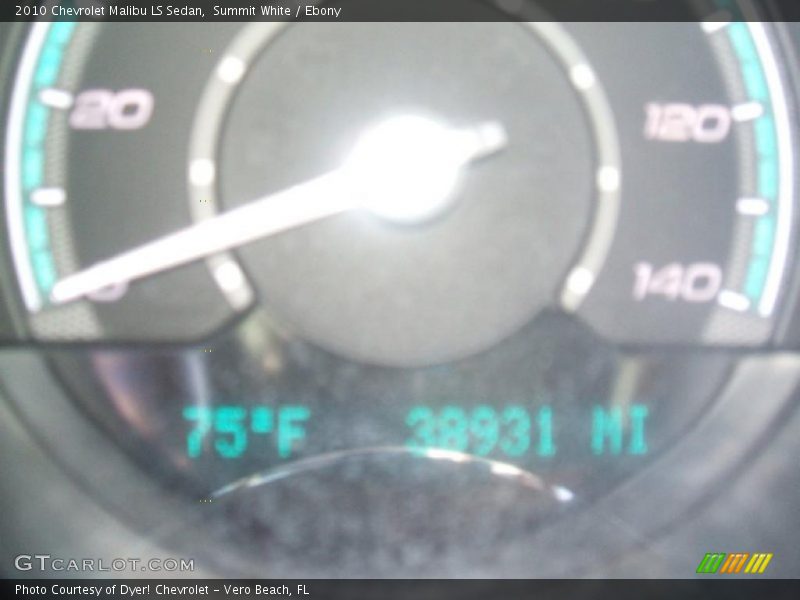 Summit White / Ebony 2010 Chevrolet Malibu LS Sedan