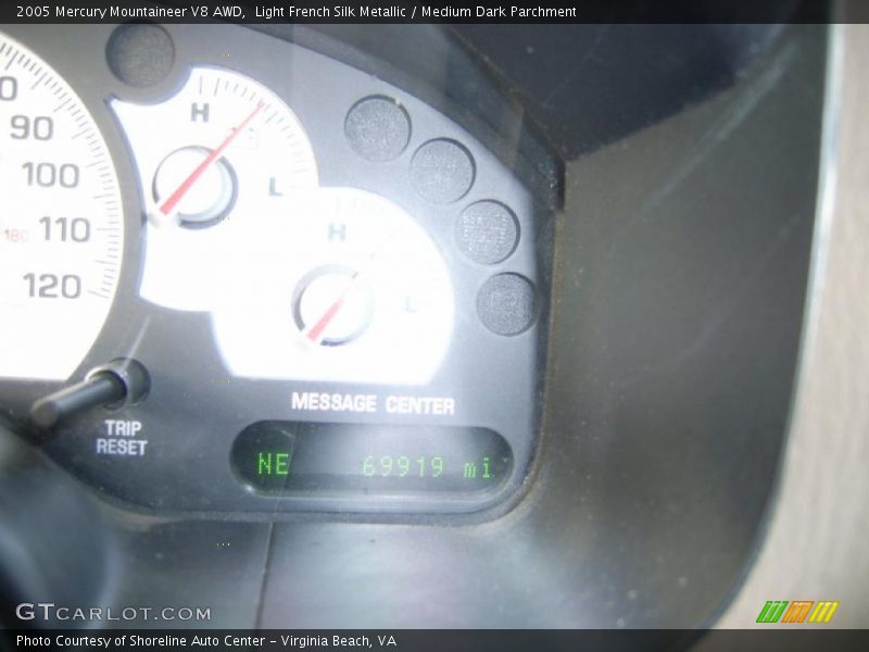 Light French Silk Metallic / Medium Dark Parchment 2005 Mercury Mountaineer V8 AWD