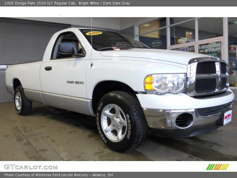 Bright White / Dark Slate Gray 2005 Dodge Ram 1500 SLT Regular Cab