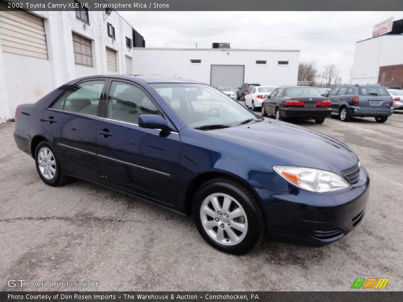 Front 3/4 View of 2002 Camry XLE V6