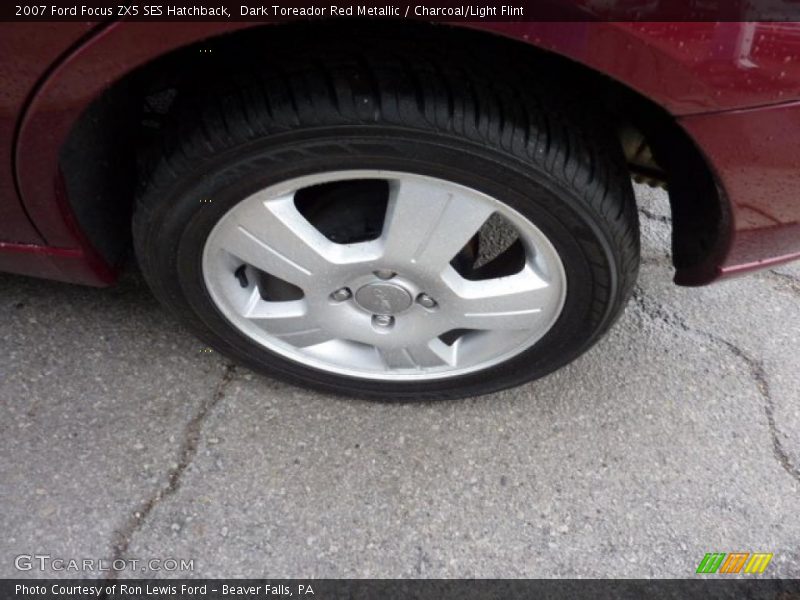 Dark Toreador Red Metallic / Charcoal/Light Flint 2007 Ford Focus ZX5 SES Hatchback