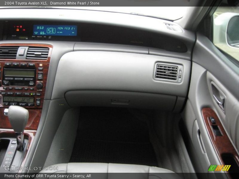 Diamond White Pearl / Stone 2004 Toyota Avalon XLS