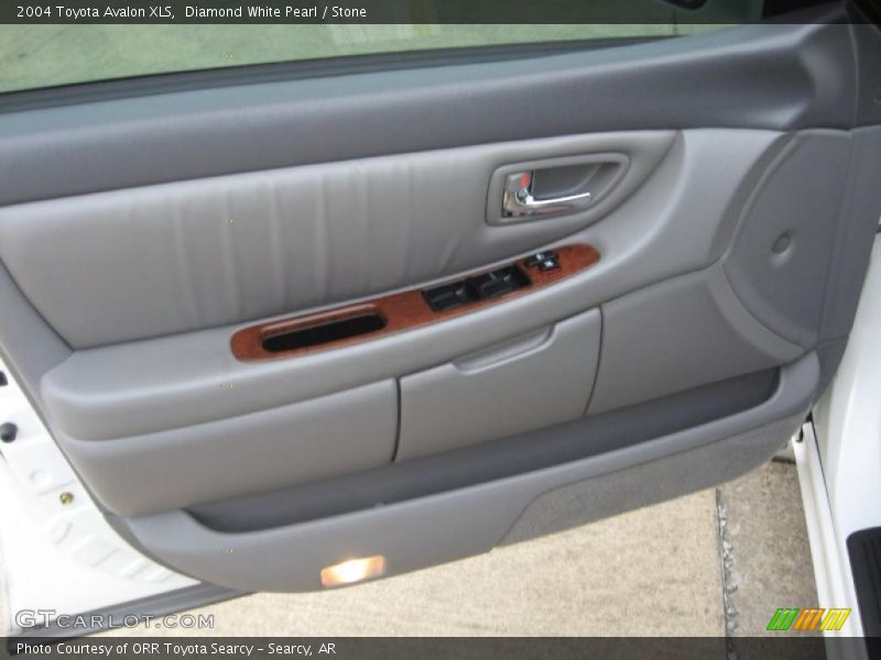 Diamond White Pearl / Stone 2004 Toyota Avalon XLS