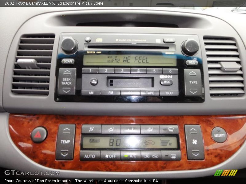 Controls of 2002 Camry XLE V6