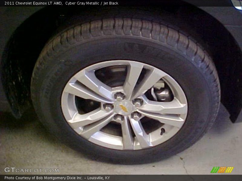  2011 Equinox LT AWD Wheel