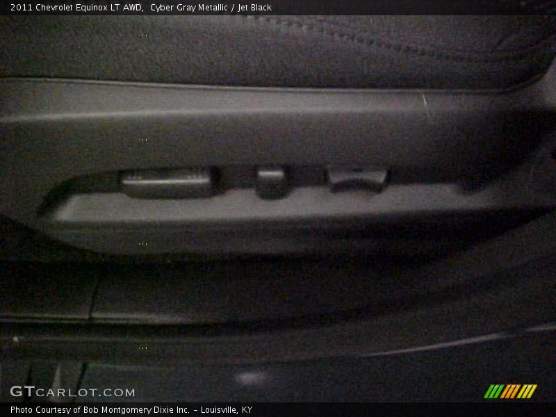 Cyber Gray Metallic / Jet Black 2011 Chevrolet Equinox LT AWD