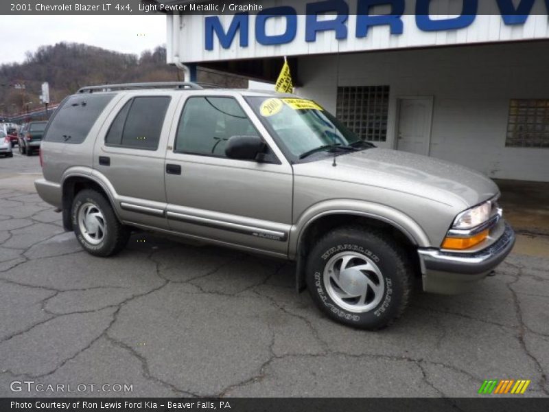 Light Pewter Metallic / Graphite 2001 Chevrolet Blazer LT 4x4