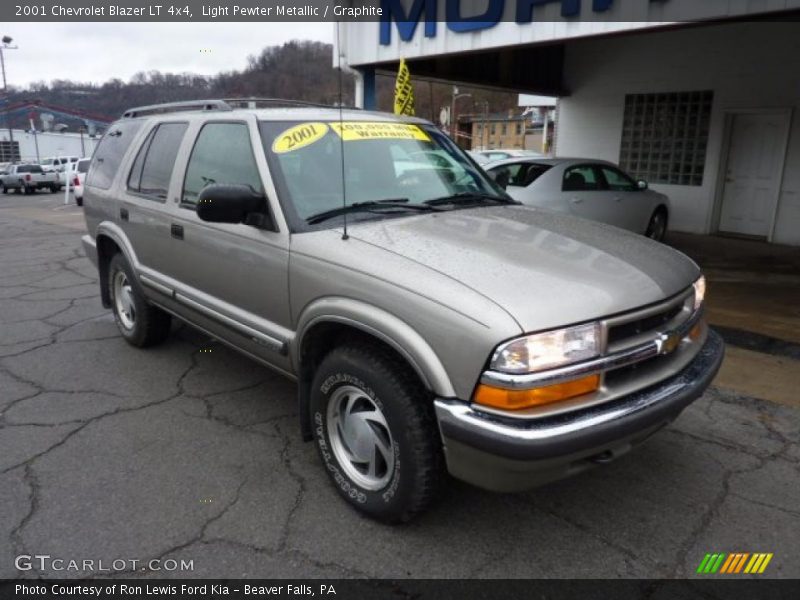 Light Pewter Metallic / Graphite 2001 Chevrolet Blazer LT 4x4