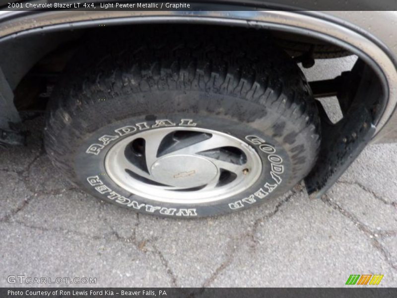 Light Pewter Metallic / Graphite 2001 Chevrolet Blazer LT 4x4