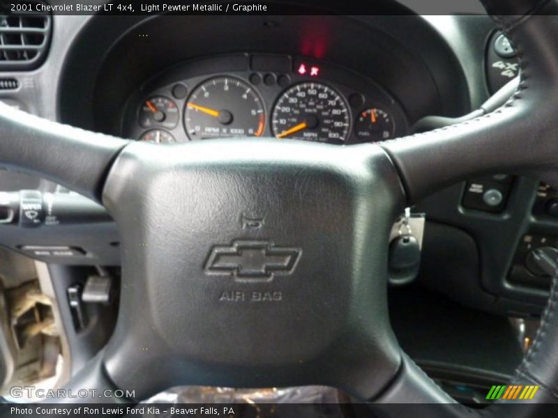 Light Pewter Metallic / Graphite 2001 Chevrolet Blazer LT 4x4
