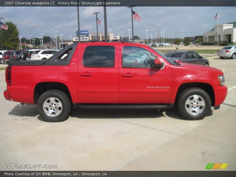 Victory Red / Ebony/Light Cashmere 2007 Chevrolet Avalanche LT