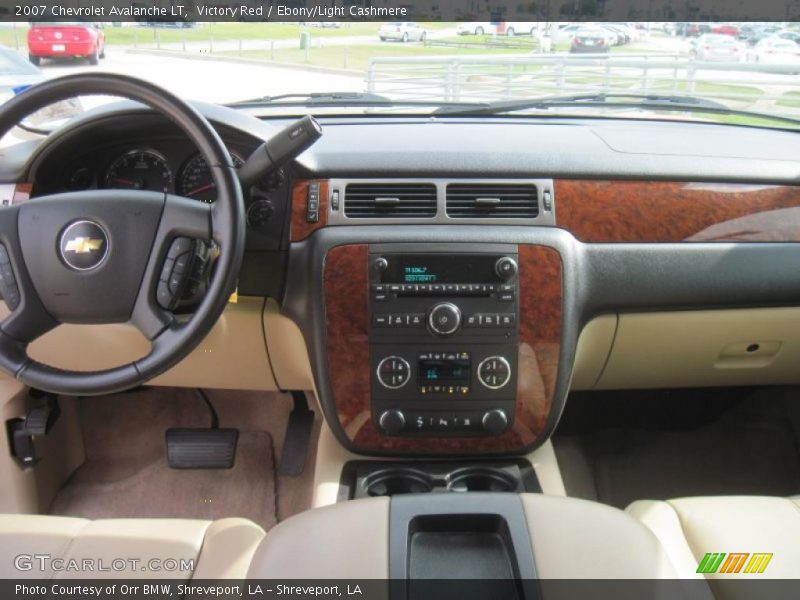 Victory Red / Ebony/Light Cashmere 2007 Chevrolet Avalanche LT