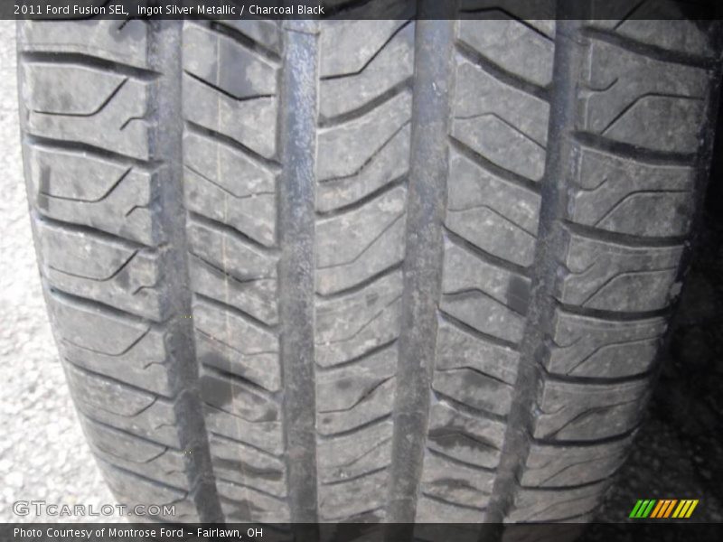 Ingot Silver Metallic / Charcoal Black 2011 Ford Fusion SEL
