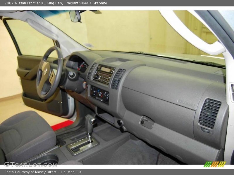 Radiant Silver / Graphite 2007 Nissan Frontier XE King Cab