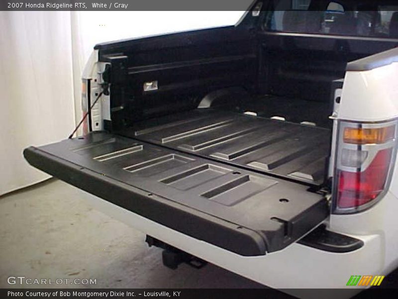 White / Gray 2007 Honda Ridgeline RTS