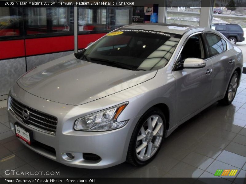 Radiant Silver Metallic / Charcoal 2009 Nissan Maxima 3.5 SV Premium