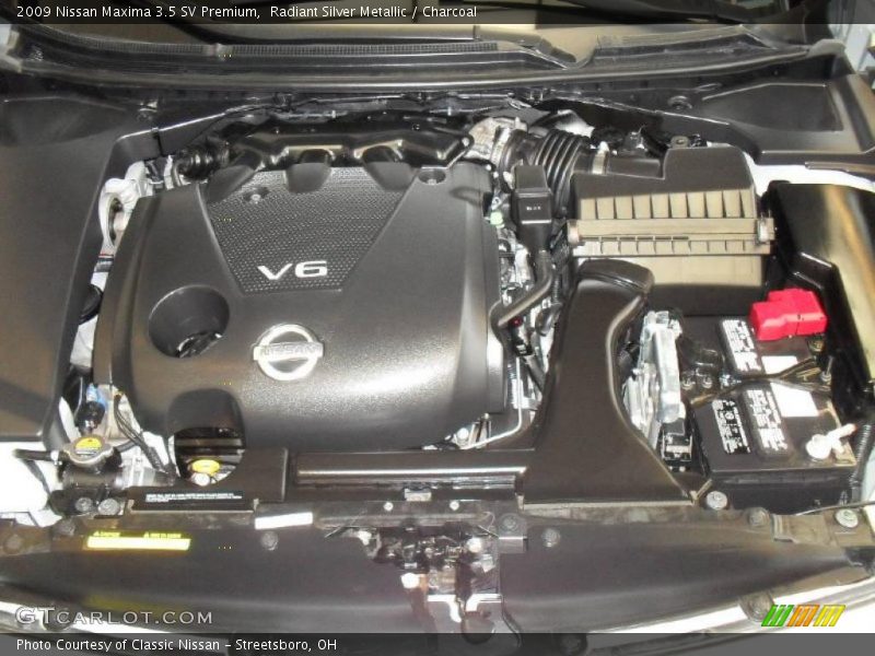 Radiant Silver Metallic / Charcoal 2009 Nissan Maxima 3.5 SV Premium