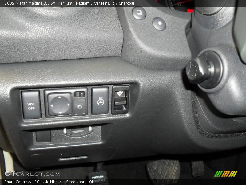 Radiant Silver Metallic / Charcoal 2009 Nissan Maxima 3.5 SV Premium