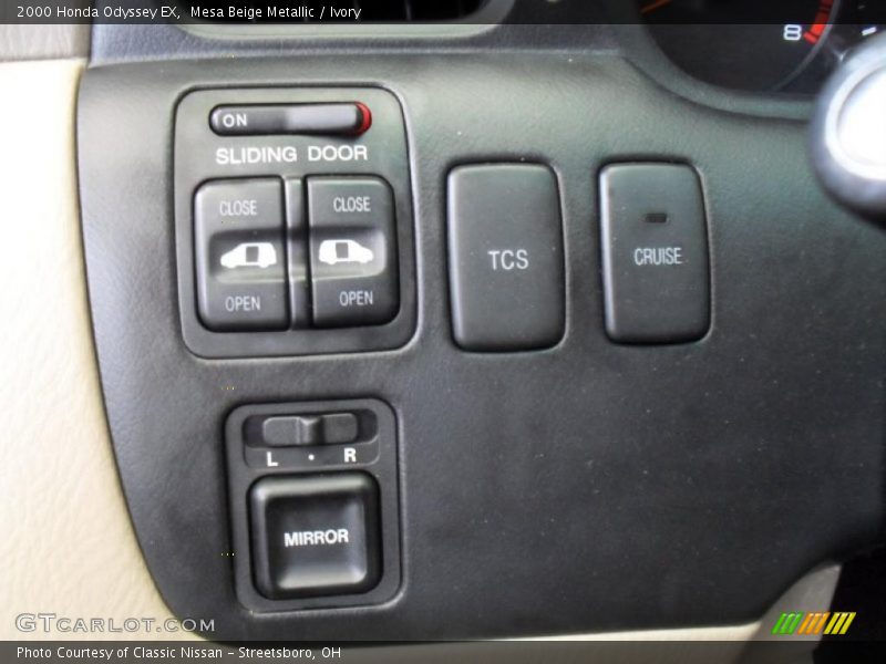 Mesa Beige Metallic / Ivory 2000 Honda Odyssey EX