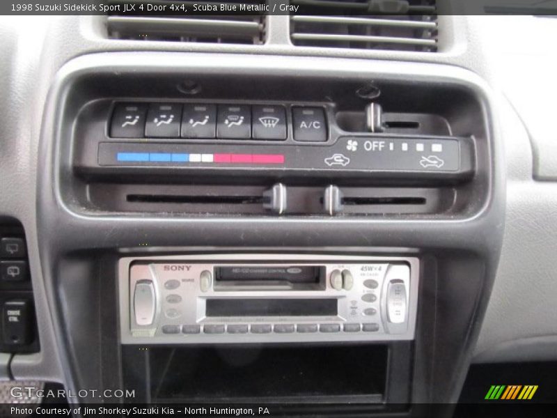 Controls of 1998 Sidekick Sport JLX 4 Door 4x4
