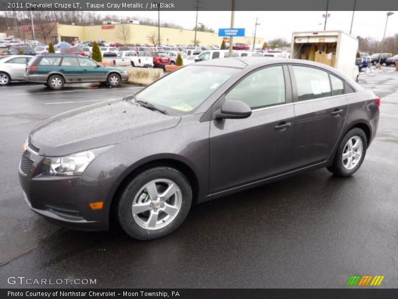Taupe Gray Metallic / Jet Black 2011 Chevrolet Cruze LT