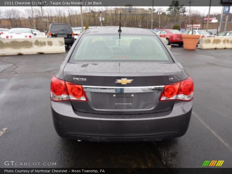 Taupe Gray Metallic / Jet Black 2011 Chevrolet Cruze LT