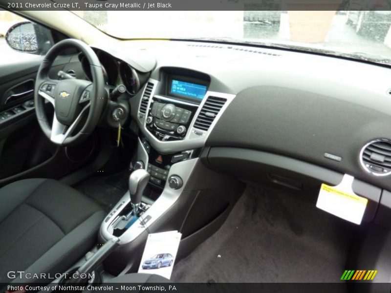 Taupe Gray Metallic / Jet Black 2011 Chevrolet Cruze LT