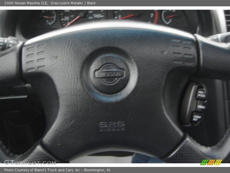 Gray Lustre Metallic / Black 2000 Nissan Maxima GLE