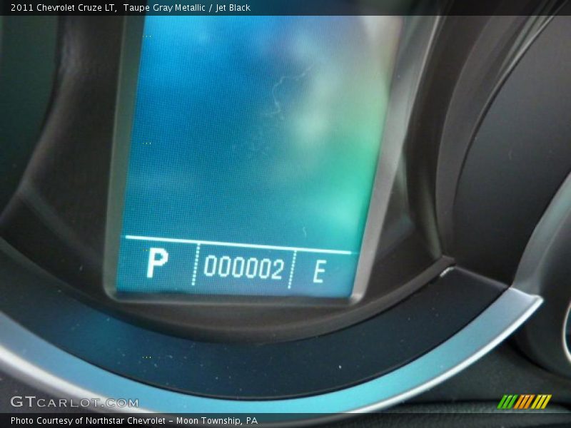 Taupe Gray Metallic / Jet Black 2011 Chevrolet Cruze LT