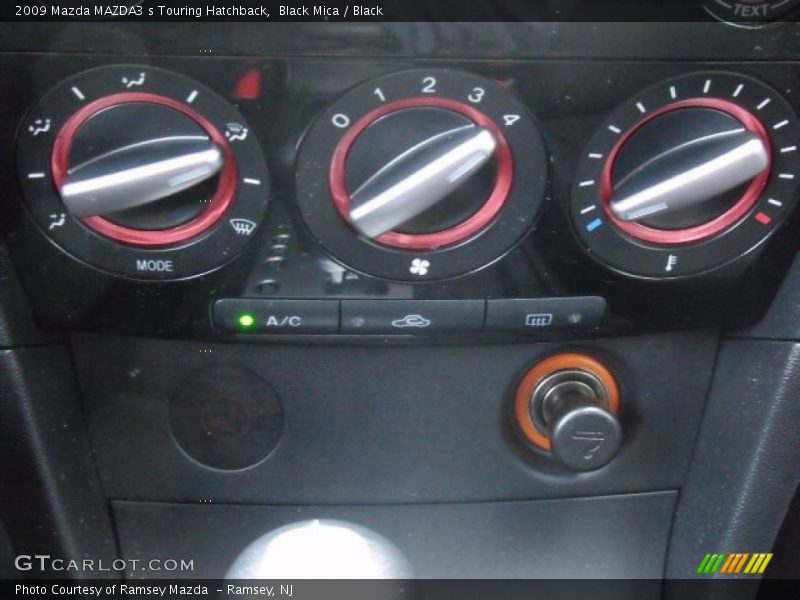 Controls of 2009 MAZDA3 s Touring Hatchback