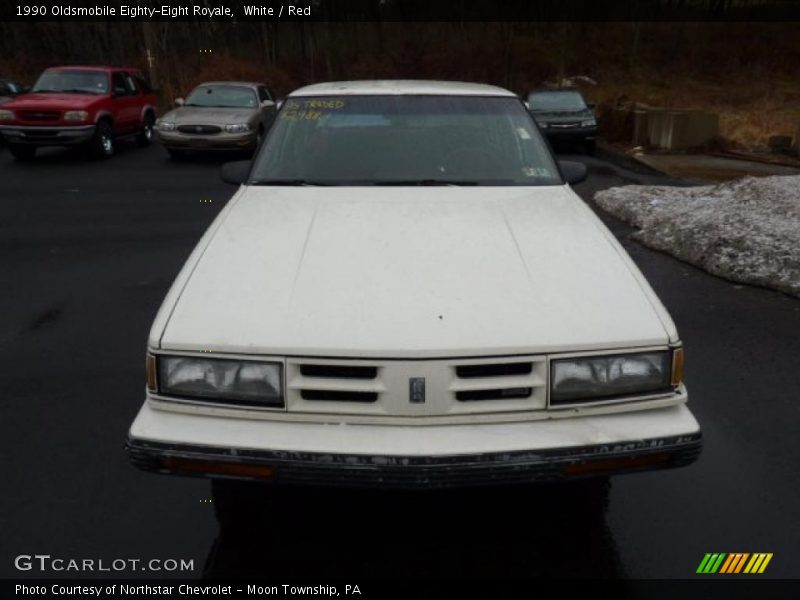White / Red 1990 Oldsmobile Eighty-Eight Royale