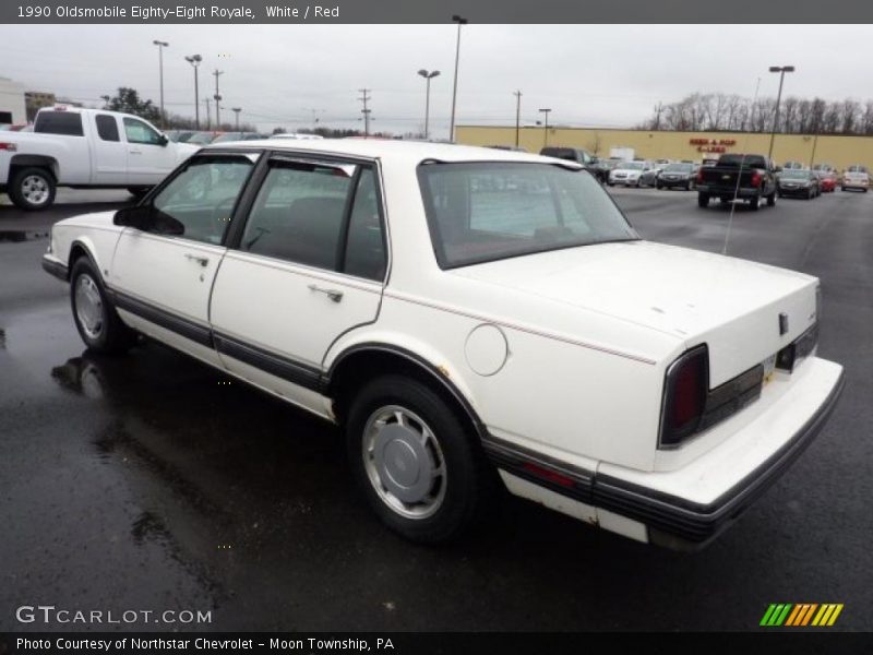 White / Red 1990 Oldsmobile Eighty-Eight Royale