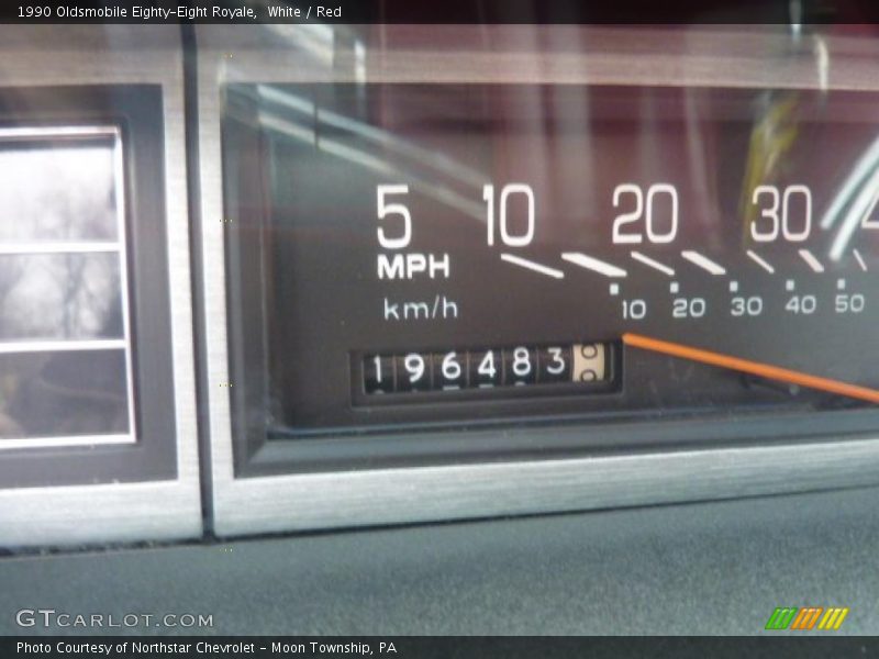 White / Red 1990 Oldsmobile Eighty-Eight Royale