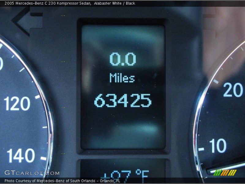 Alabaster White / Black 2005 Mercedes-Benz C 230 Kompressor Sedan