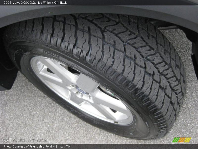 Ice White / Off Black 2008 Volvo XC90 3.2
