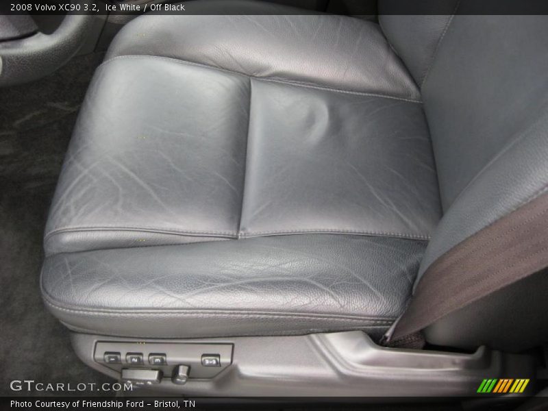 Ice White / Off Black 2008 Volvo XC90 3.2