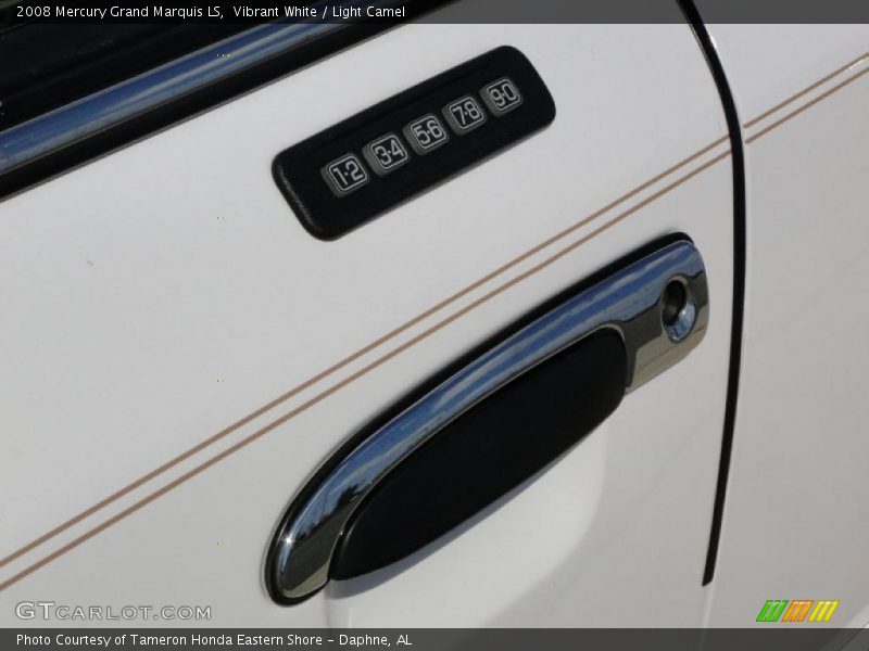 Vibrant White / Light Camel 2008 Mercury Grand Marquis LS