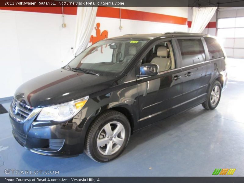 Nocturne Black Metallic / Sierra Stone 2011 Volkswagen Routan SE