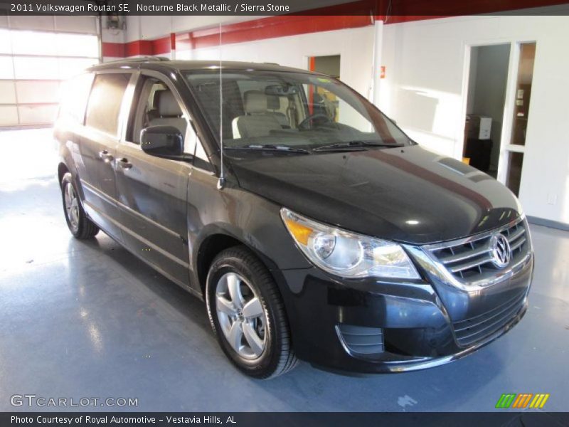 Nocturne Black Metallic / Sierra Stone 2011 Volkswagen Routan SE