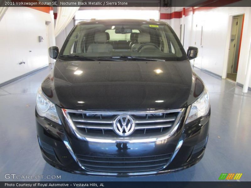 Nocturne Black Metallic / Sierra Stone 2011 Volkswagen Routan SE