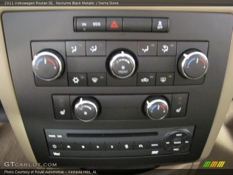 Nocturne Black Metallic / Sierra Stone 2011 Volkswagen Routan SE