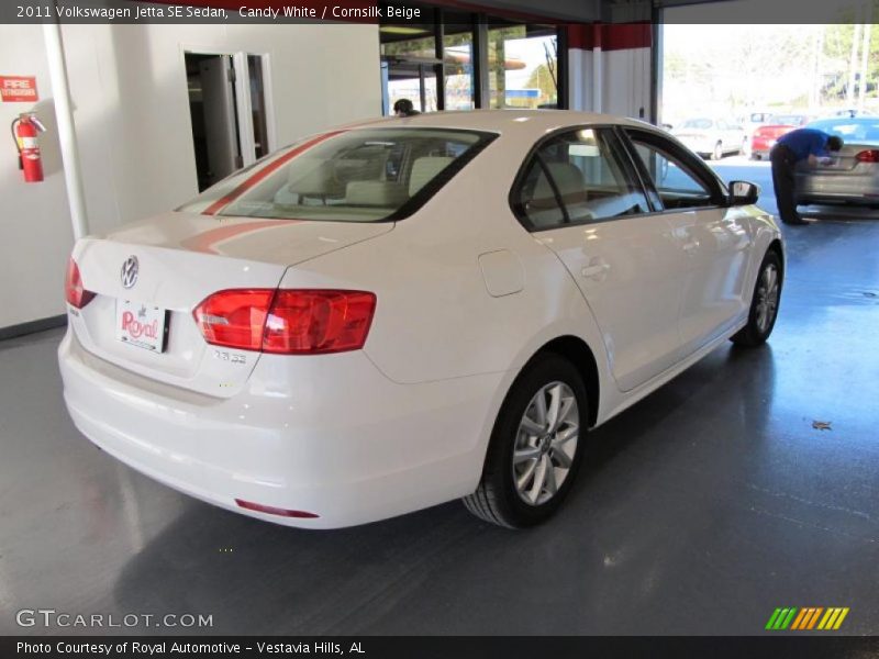 Candy White / Cornsilk Beige 2011 Volkswagen Jetta SE Sedan
